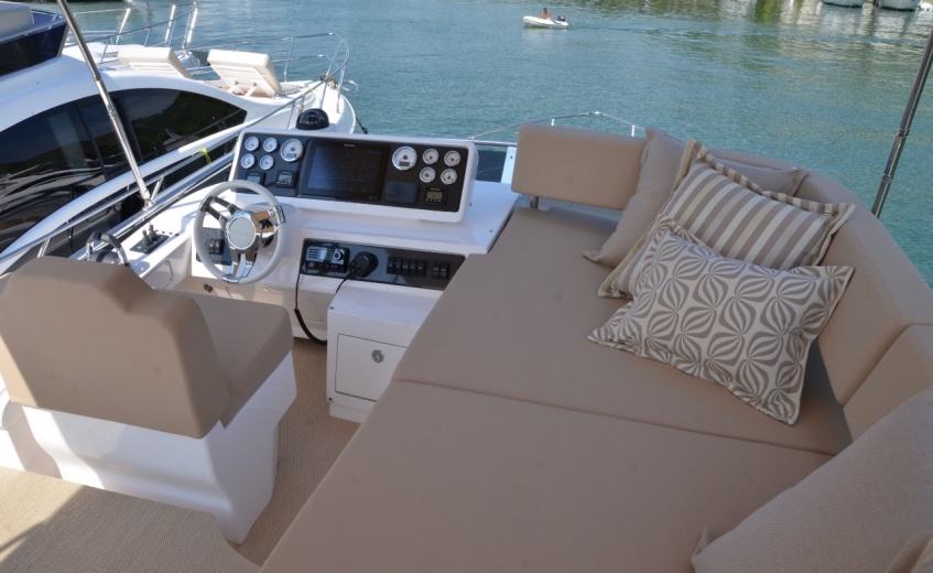 Nova Intermarine 45 é apresentada oficialmente