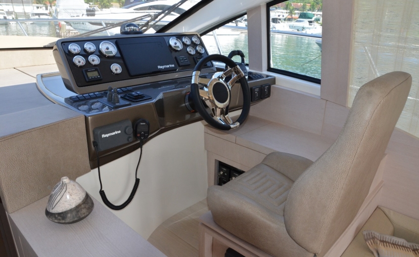 Nova Intermarine 45 é apresentada oficialmente