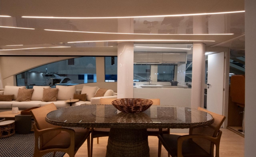 Nova Intermarine 24M é apresentada oficialmente
