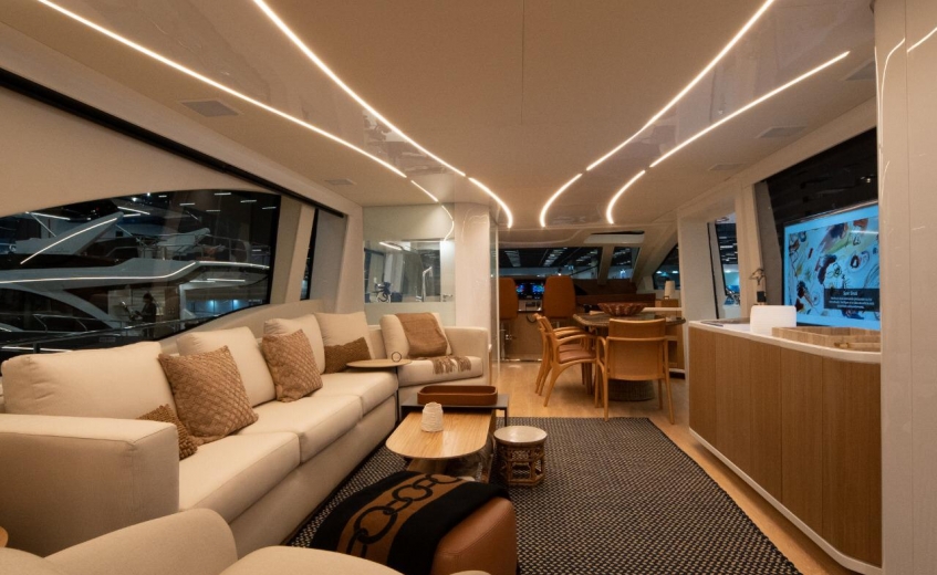 Nova Intermarine 24M é apresentada oficialmente