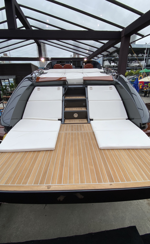Chegada oficial da Riva Yachts ao Brasil