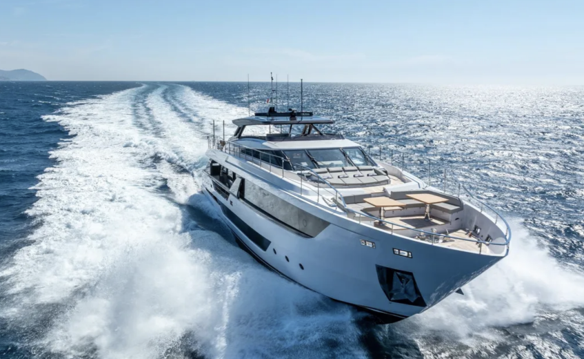 O maior yacht produzido em série no Brasil - Ferretti Yachts 1000