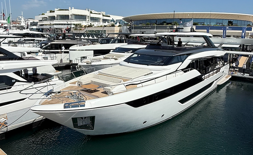 NAUTICLASS apresenta a Ferretti Yachts 940 no Cannes Yachting Festival